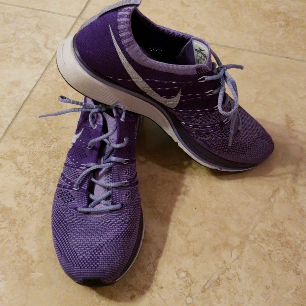 Nike Flyknit  Running Shoes